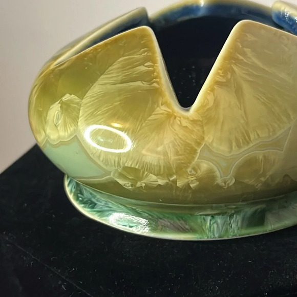 Edgecomb Potters Green Crystalline Glazed Star Cut Ikebana Vase Flower Frog - Picture 5 of 8